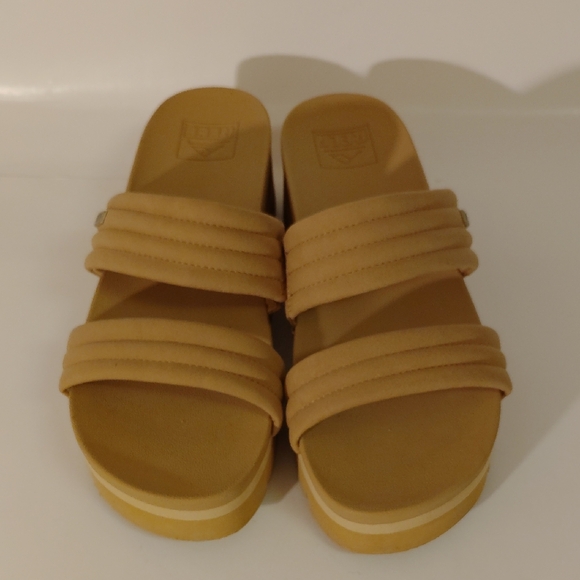 Reef Shoes - Reef Women's Tan Slide Sandals